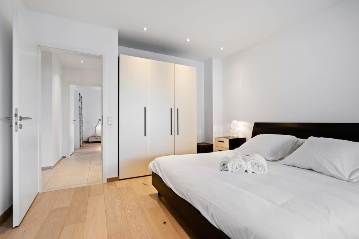 Lux City Escape 2br Apt With Balcony & Workspace * Luxembourg